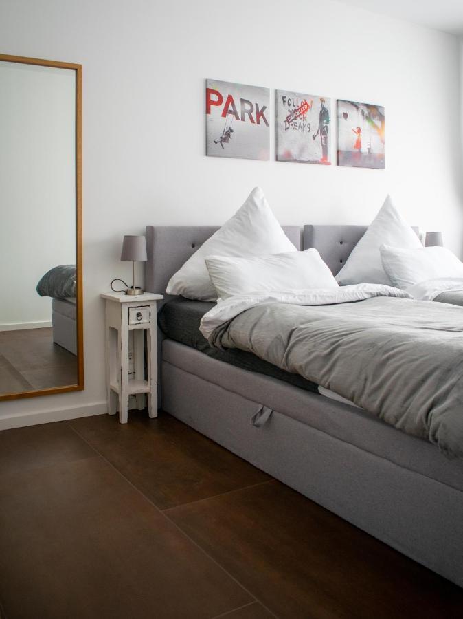 Unique Flat Apartment Dusseldorf Bagian luar foto